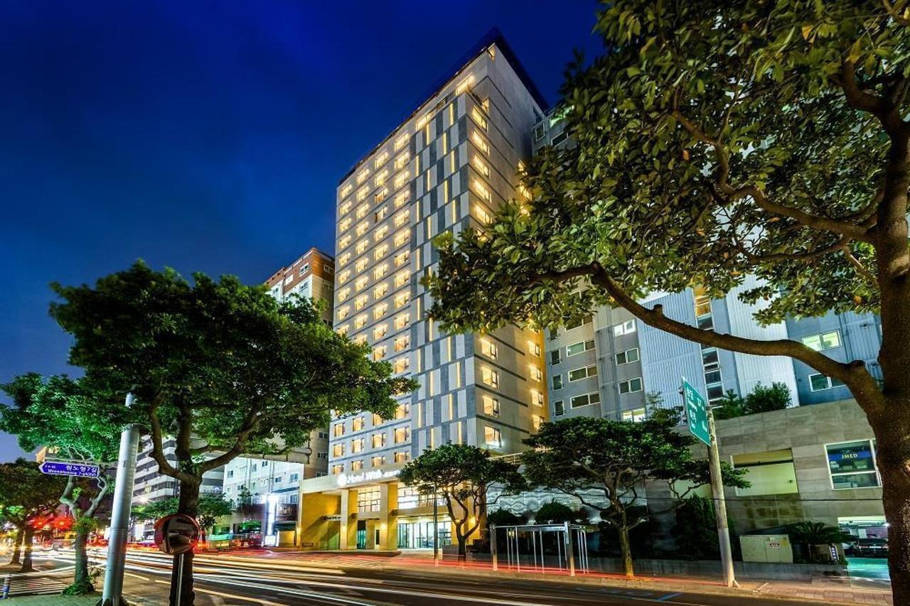 With City Hotel Jeju Exterior photo